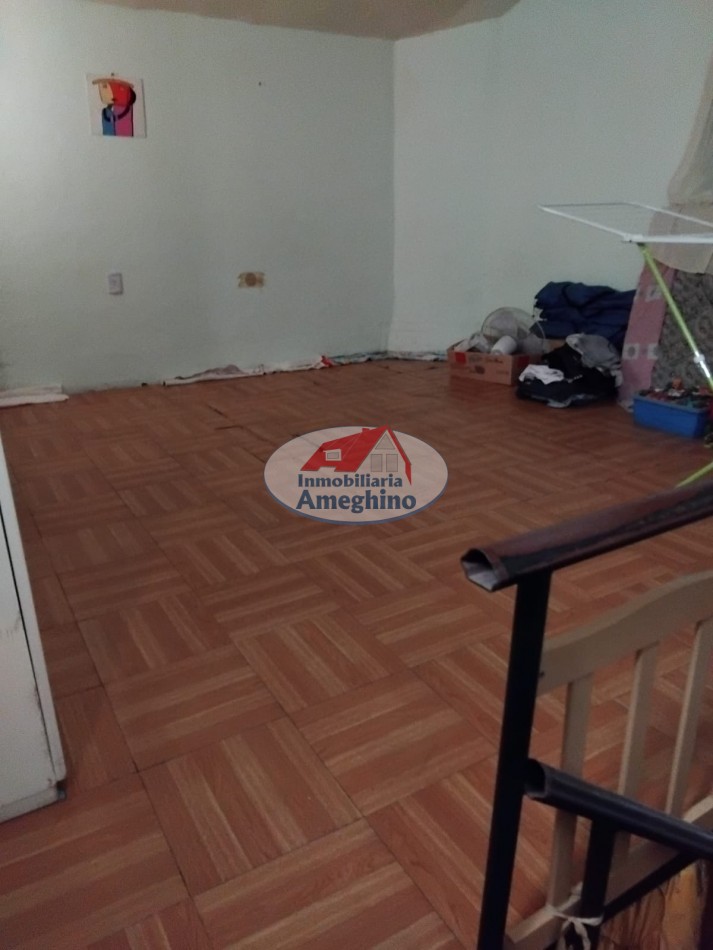 Venta de Casa sobre Avenida